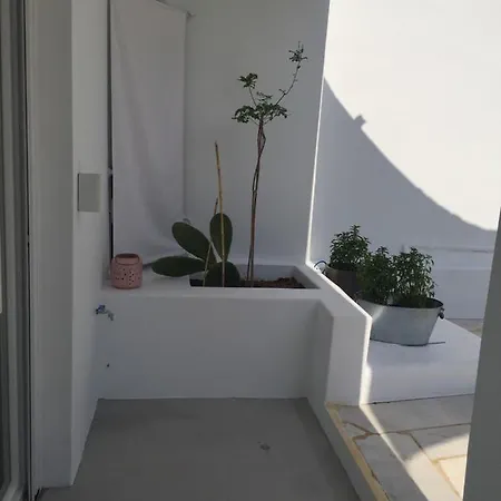 Modern House Near Parikia With 3 Bedrooms & 2 Bath Páros